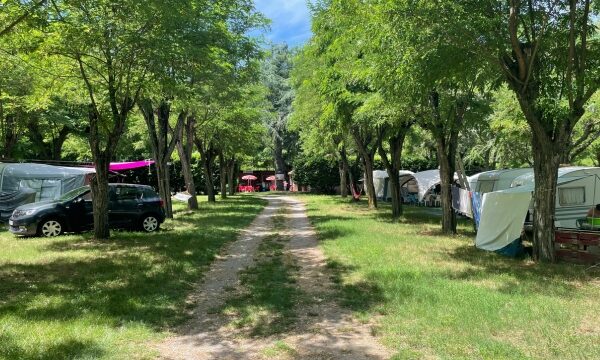 camping nature en Ardèche pour tentes et camping car