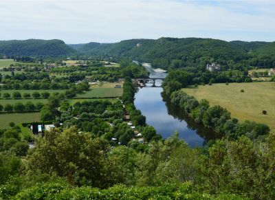 camping Bergerac Nouvelle Aquitaine au bord de l'eau