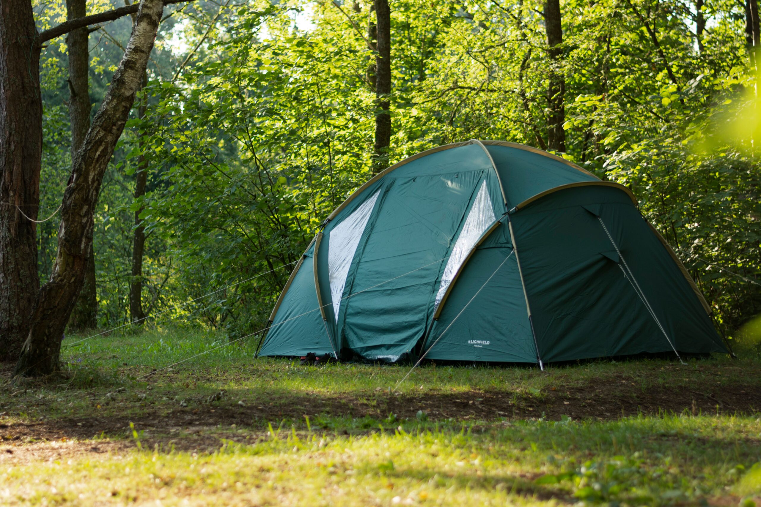 camping en emplacement nu pour tente en pleine nature