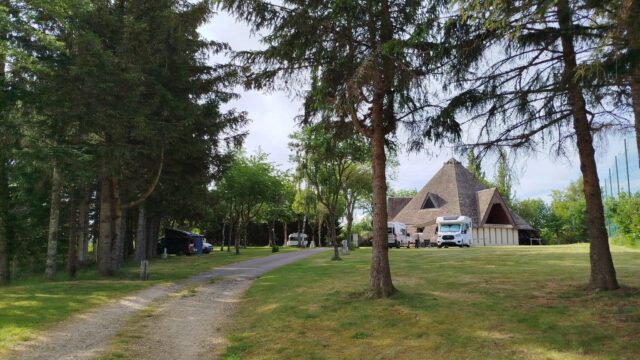 hall-cote-antenne